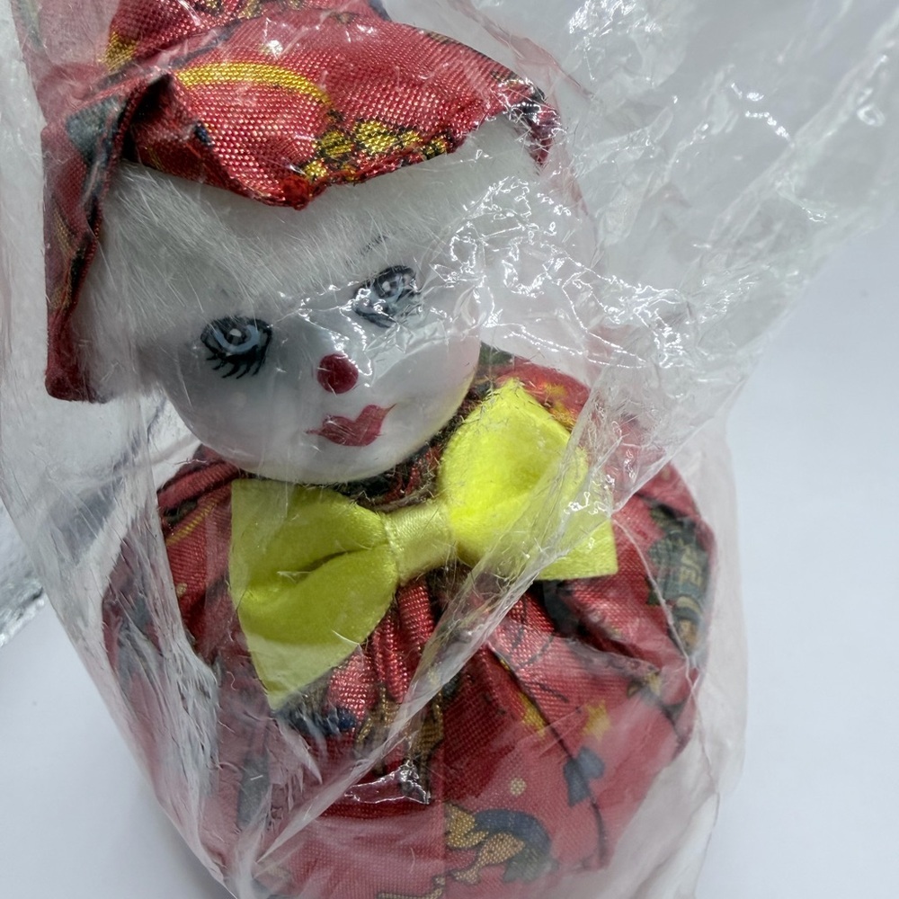 Vintage porcelain Face Red and Yellow Clown Doll Pin Cushion Decor Sewing - Picture 7 of 7